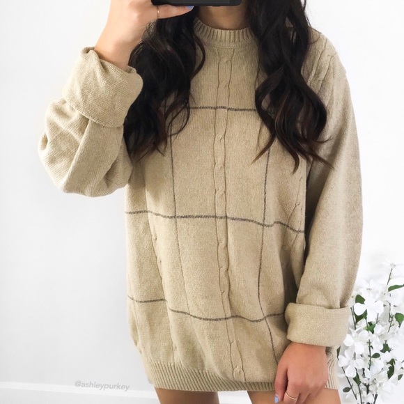 Northcrest Sweaters - ❤️CLEARANCE❤️ vintage tan square knit sweater